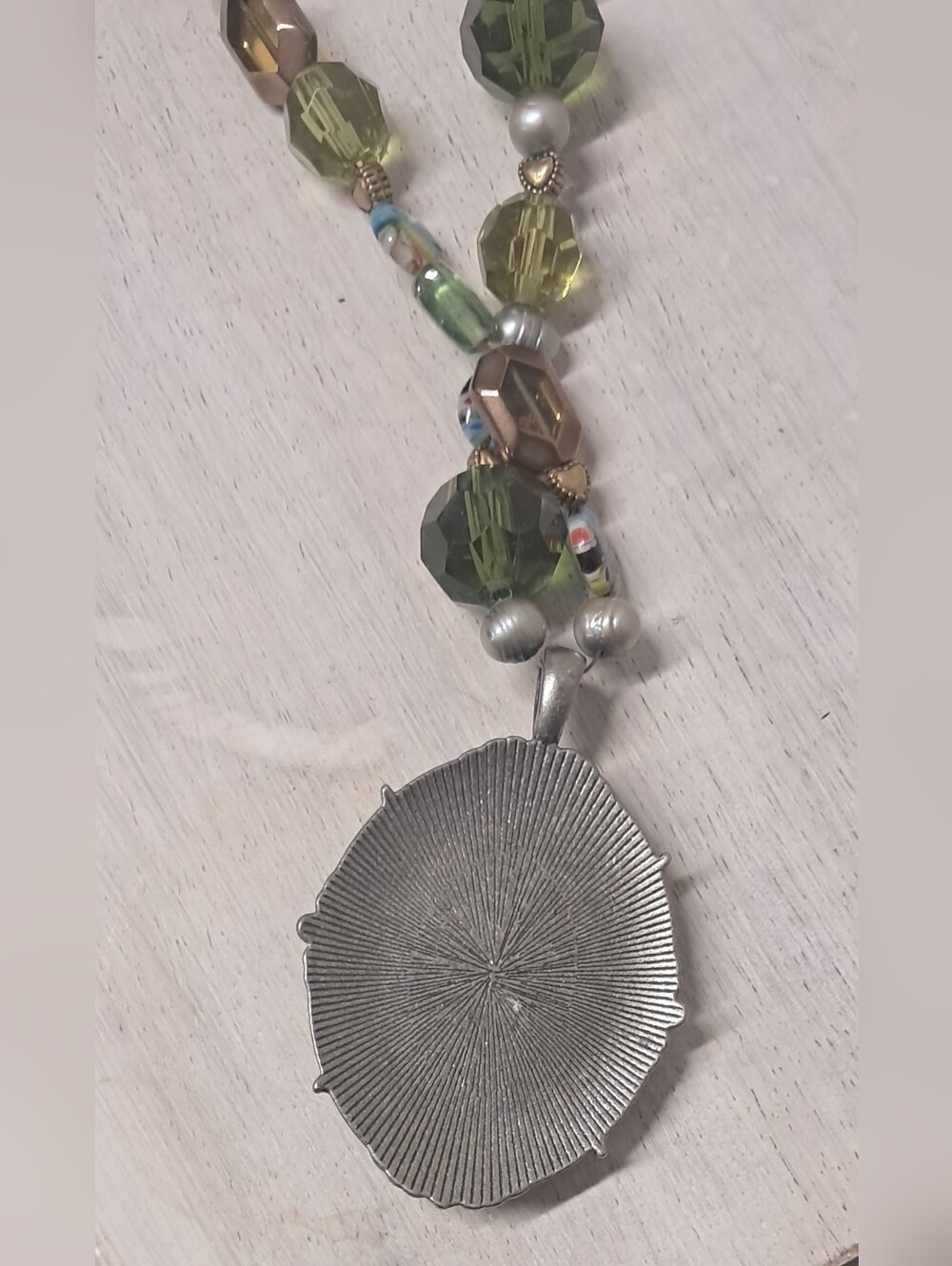 Vintage Victorian-Style Green Cameo Beaded Necklace – Handcrafted Artisan Piece - Picture 4 of 5